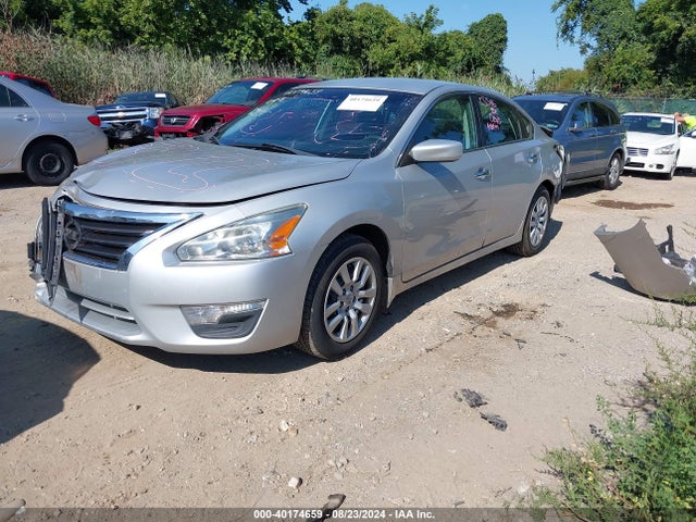 Nissan Altima 2.5 S 2015 1N4AL3AP2FN305932 Image 2