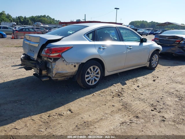 Nissan Altima 2.5 S 2015 1N4AL3AP2FN305932 Image 4