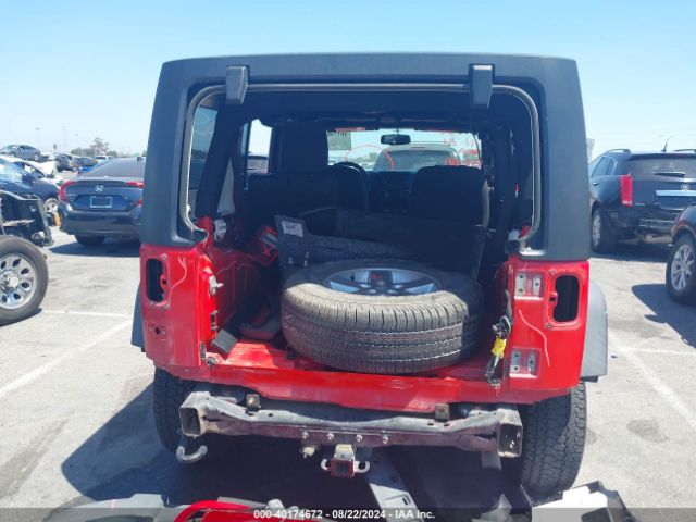 1C4BJWDG1EL225792 Jeep Wrangler Unlimited Sport