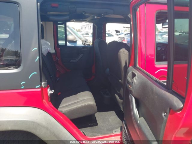 1C4BJWDG1EL225792 Jeep Wrangler Unlimited Sport