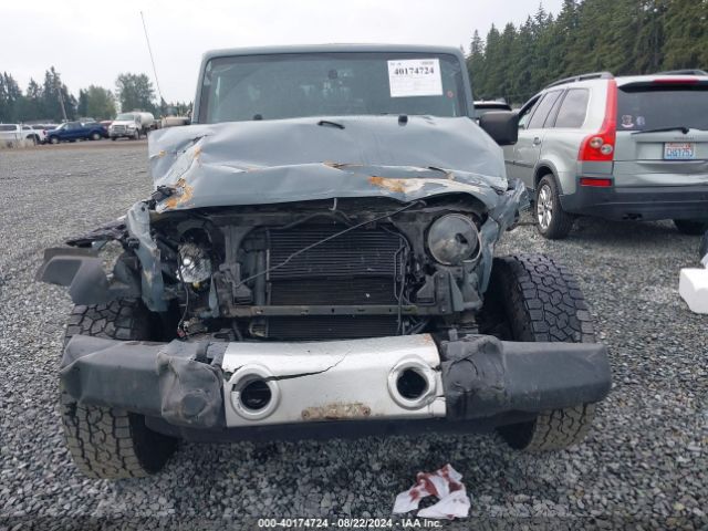 1C4BJWEG8FL717395 Jeep Wrangler Unlimited Sahara