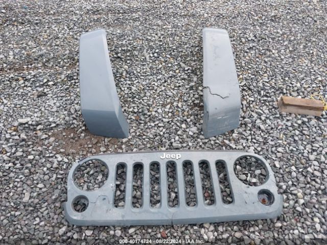 1C4BJWEG8FL717395 Jeep Wrangler Unlimited Sahara