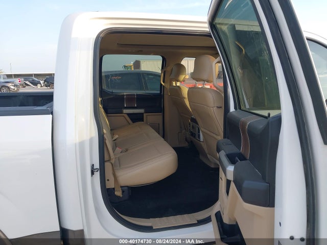 Ford F-150 Lariat 2017 1FTEW1CG4HKE49622 Image 8