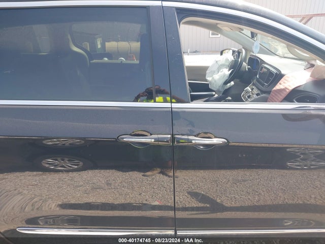 Chrysler Pacifica Touring L 2018 2C4RC1BG2JR128472 Image 13