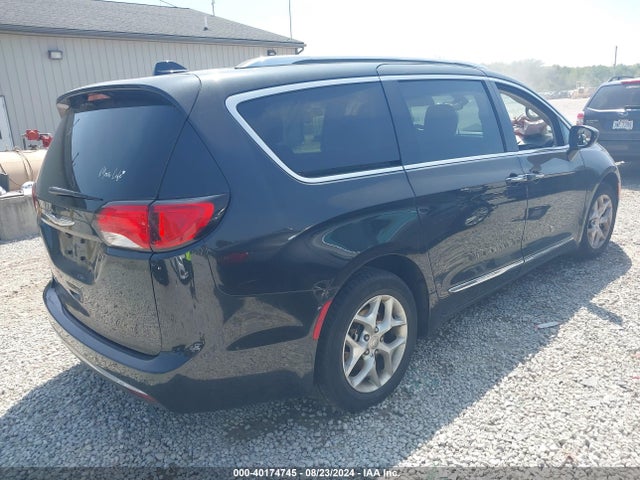 Chrysler Pacifica Touring L 2018 2C4RC1BG2JR128472 Image 4