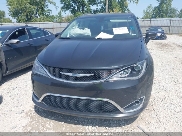Chrysler Pacifica Touring L 2018 2C4RC1BG2JR128472 Image 6