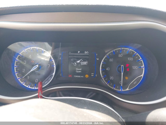 Chrysler Pacifica Touring L 2018 2C4RC1BG2JR128472 Image 7