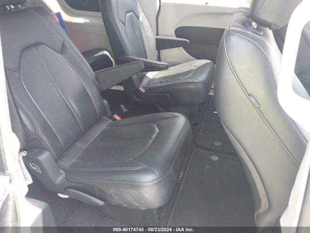 Chrysler Pacifica Touring L 2018 2C4RC1BG2JR128472 Image 8