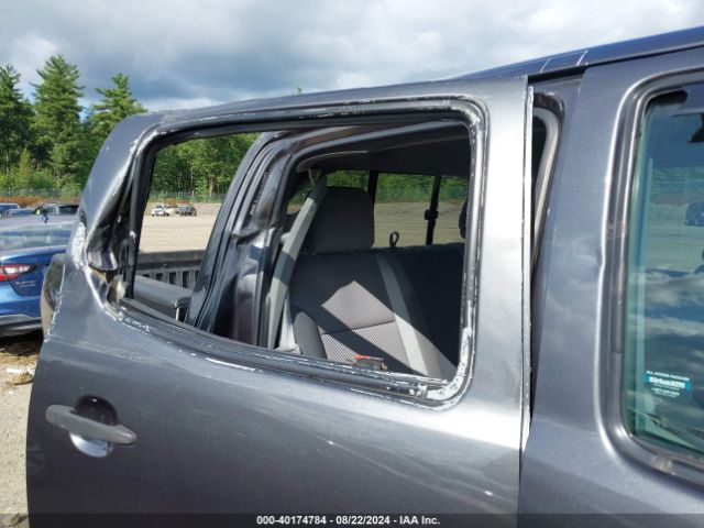 3TMLU4ENXFM207305 Toyota Tacoma Base V6
