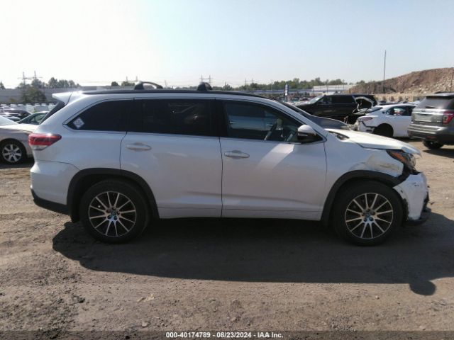5TDJZRFH1HS521233 Toyota Highlander Se