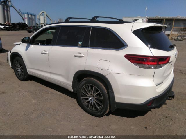 5TDJZRFH1HS521233 Toyota Highlander Se