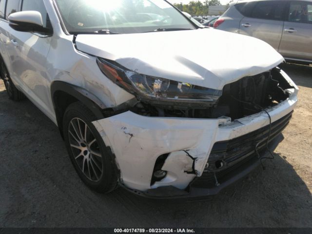 5TDJZRFH1HS521233 Toyota Highlander Se