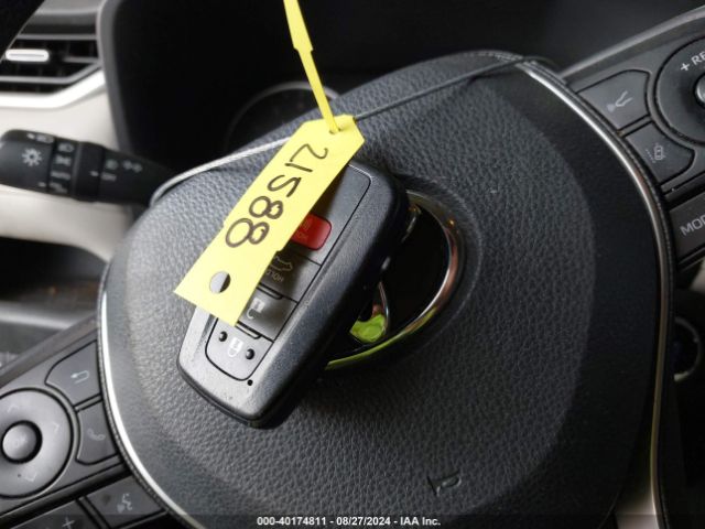 2T3C1RFV7KC019811 Toyota Rav4 Xle Premium