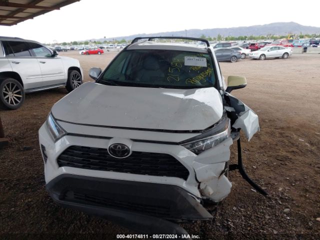 2T3C1RFV7KC019811 Toyota Rav4 Xle Premium