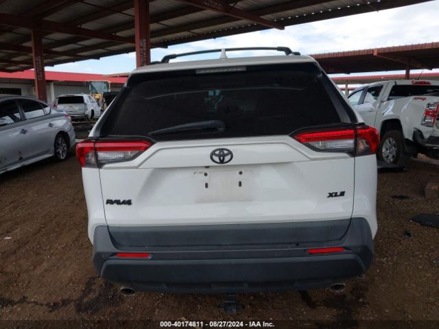 2T3C1RFV7KC019811 Toyota Rav4 Xle Premium