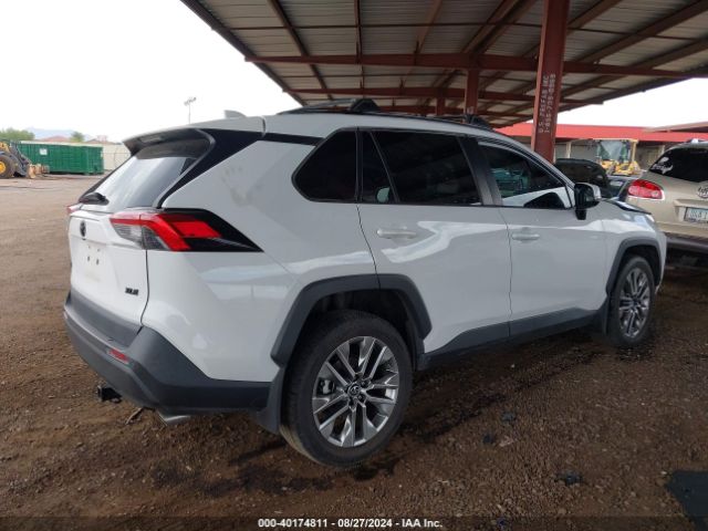 2T3C1RFV7KC019811 Toyota Rav4 Xle Premium