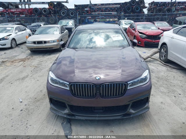 WBA7F0C58JGM23869 BMW 750i