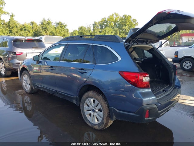 Subaru Outback 2.5i Premium 2018 4S4BSACCXJ3393175 Image 3