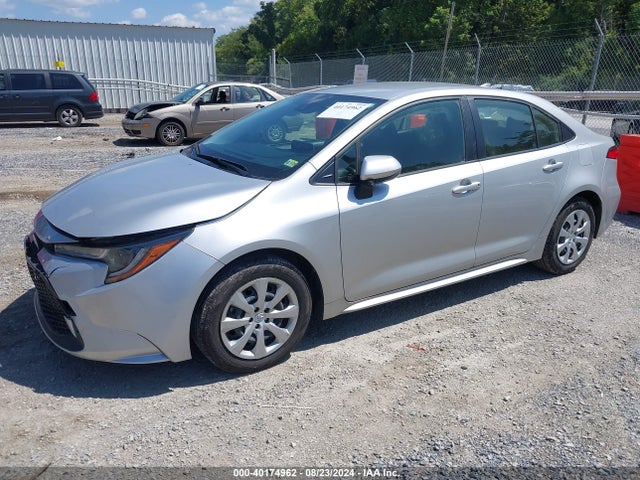 Toyota COROLLA LE 2021 JTDEPMAE9MJ132029 Image 2