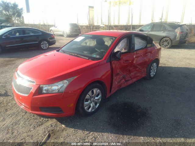 1G1PA5SG5E7134822 Chevrolet Cruze Ls Auto