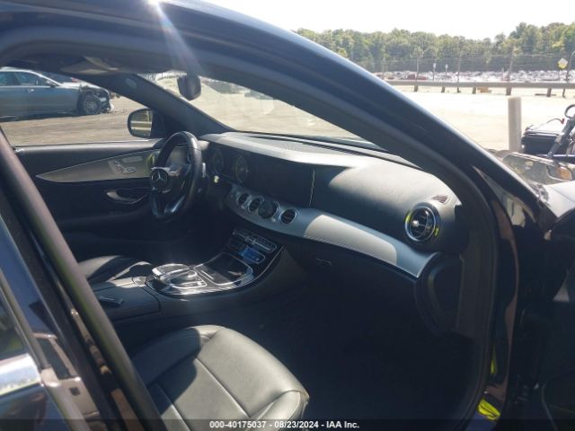 WDDZF4KB9HA162667 Mercedes-Benz E 300 4matic