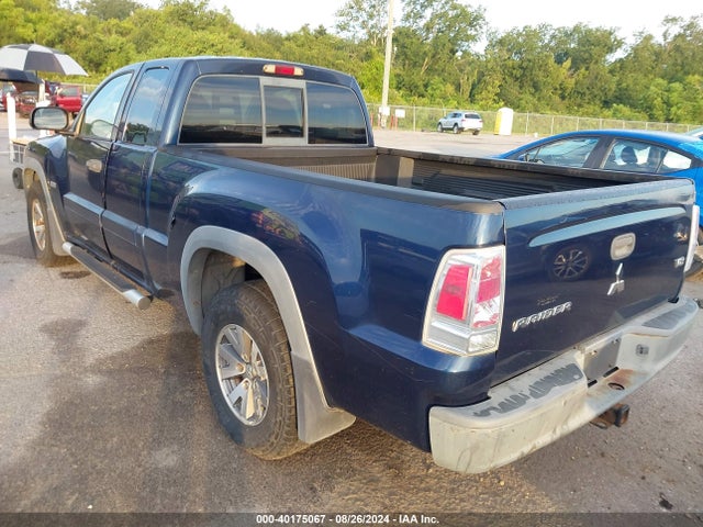 2006 MITSUBISHI RAIDER 1Z7HC32N06S547713 Photo 2