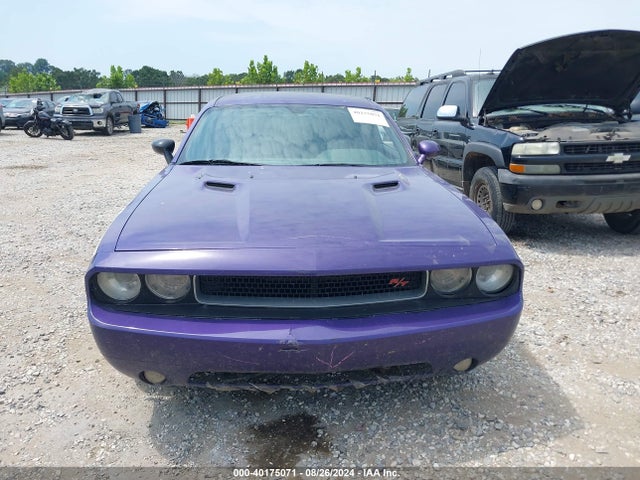40175071 :رقم المزاد ، 2C3CDYBT8DH672157 vin ، 2013 Dodge Challenger R/t Classic مزاد بيع