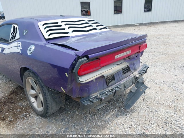40175071 :رقم المزاد ، 2C3CDYBT8DH672157 vin ، 2013 Dodge Challenger R/t Classic مزاد بيع