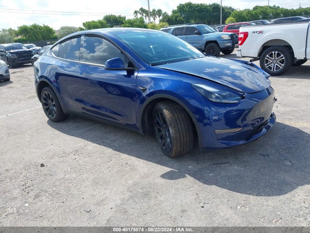 2024 TESLA MODEL Y 7SAYGDEE9RA245369 Photo 0