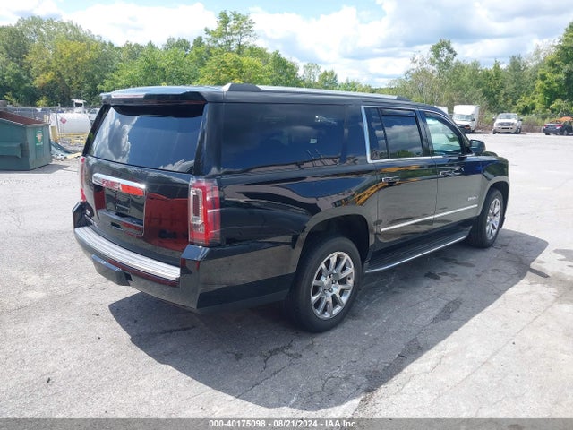 1GKS2HKJ2GR111246 GMC YUKON XL DENALI