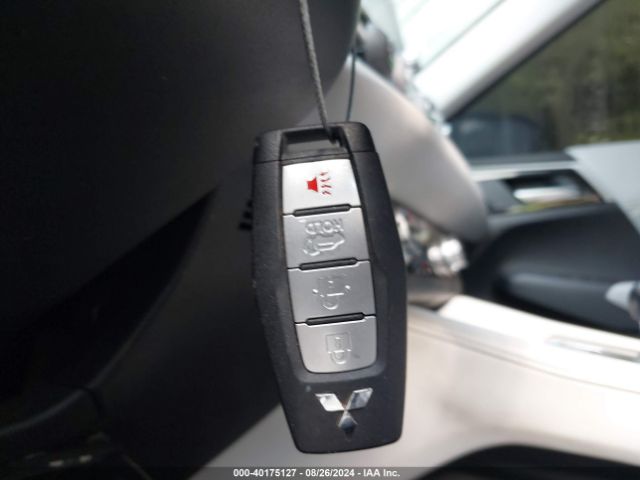 JA4J4VA84NZ088820 Mitsubishi Outlander