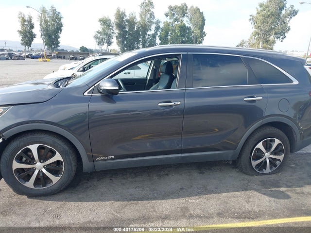 5XYPHDA5XJG427786 KIA Sorento 3.3l Ex