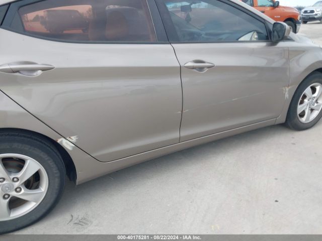 5NPDH4AE0FH568370 Hyundai ELANTRA SE