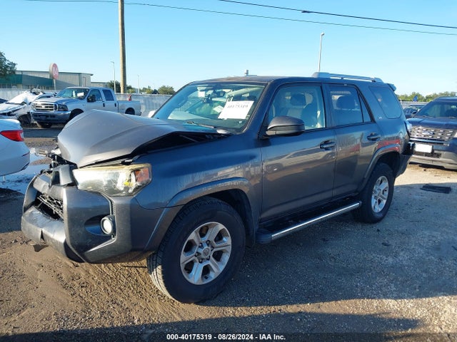 Toyota 4RUNNER SR5 2015 JTEZU5JR4F5097913 Image 2