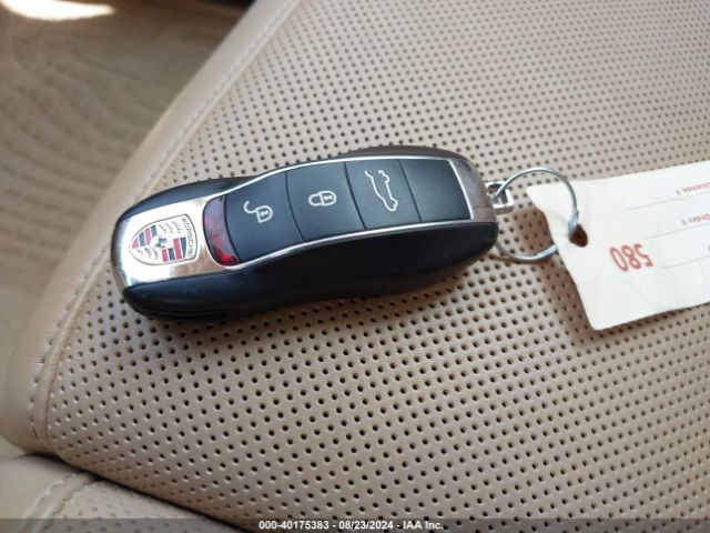 2013 PORSCHE CAYENNE HYBRID WP1AE2A20DLA15831 Photo 10