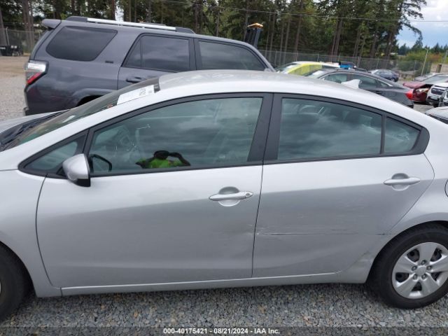 KNAFK4A68G5503252 KIA FORTE LX