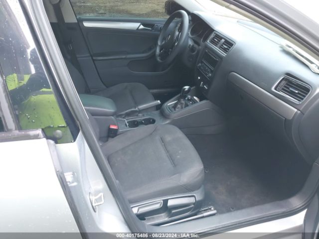 3VWD17AJ8FM270448 Volkswagen Jetta 1.8t Se