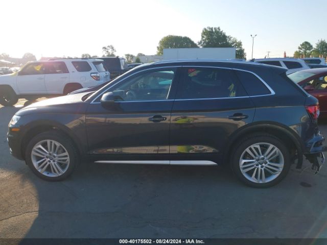 WA1CNAFY2J2107875 Audi Q5 2.0t Premium/2.0t Tech Premium