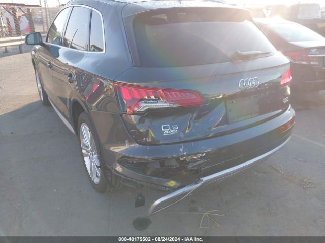 WA1CNAFY2J2107875 Audi Q5 2.0t Premium/2.0t Tech Premium
