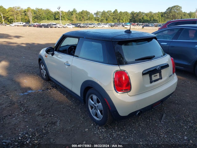 WMWXP5C31H2G61212 Mini Hardtop Cooper