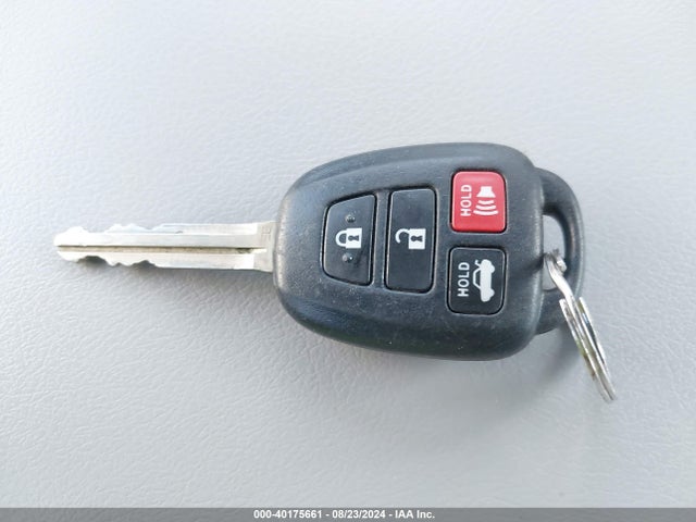 Toyota CAMRY LE 2016 4T4BF1FK6GR551365 Image 11