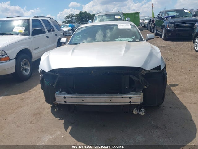 Ford Mustang V6 2016 1FA6P8AM2G5254995 Image 12