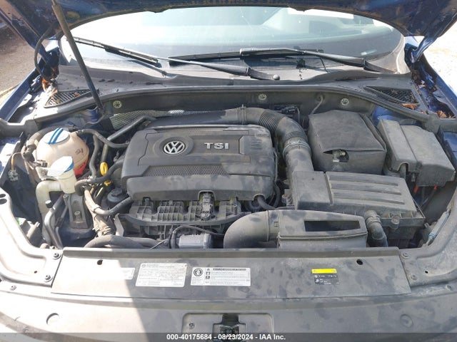1VWBT7A32GC049031 Volkswagen Passat 1.8t Se