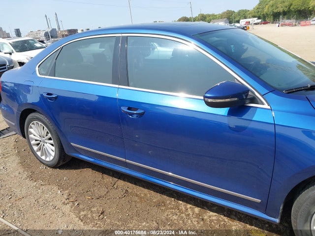 1VWBT7A32GC049031 Volkswagen Passat 1.8t Se