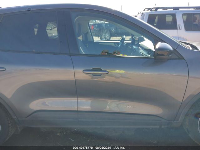 1FMCU0BZ8MUB07160 Ford Escape Se Hybrid
