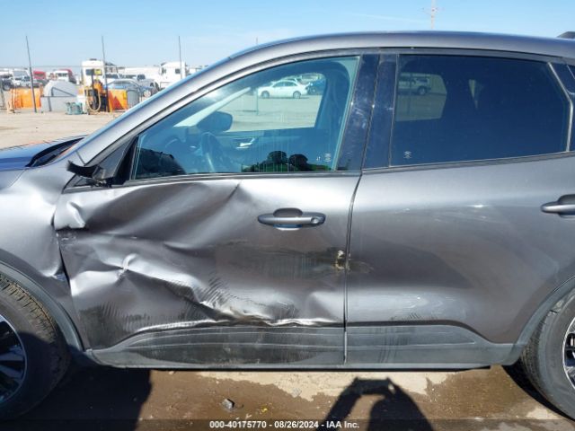 1FMCU0BZ8MUB07160 Ford Escape Se Hybrid