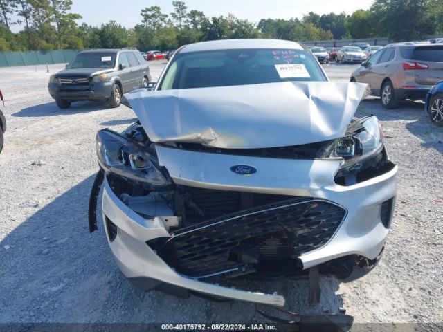 1FMCU9G69LUC08161 Ford ESCAPE SE