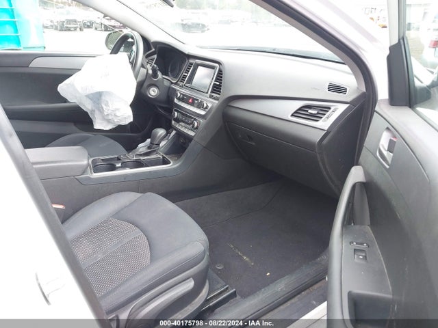 Hyundai SONATA SE 2018 5NPE24AF5JH623161 Image 5