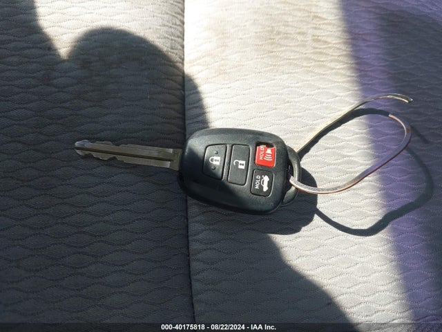 Toyota COROLLA LE 2015 2T1BURHE8FC295767 Image 11