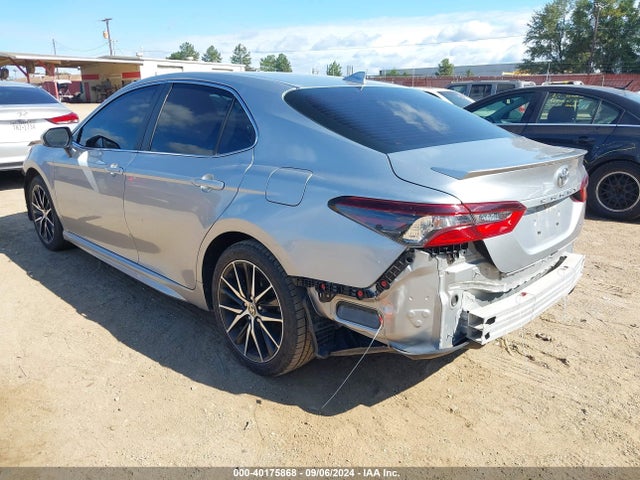Toyota CAMRY SE 2021 4T1G11AKXMU588940 Image 3